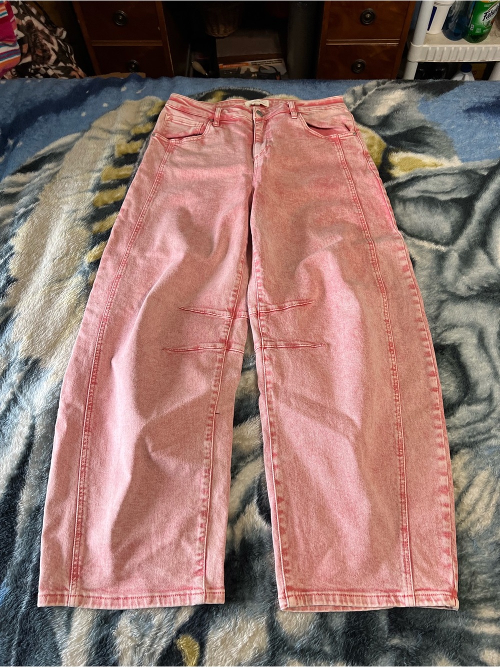 Pink Wide-Leg Denim Jeans — Casual High-Rise Style barrel jeans